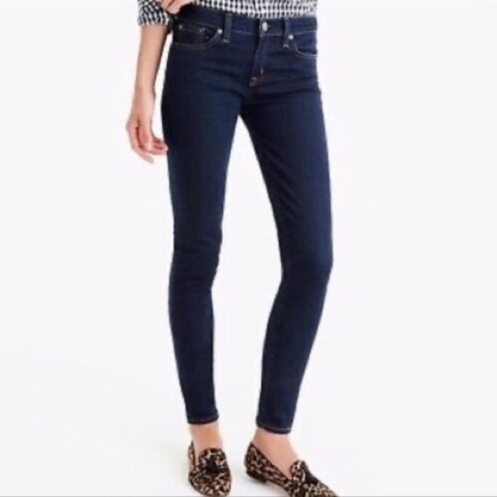 J Crew 8” toothpick dark indigo wash skinny jeans size 27